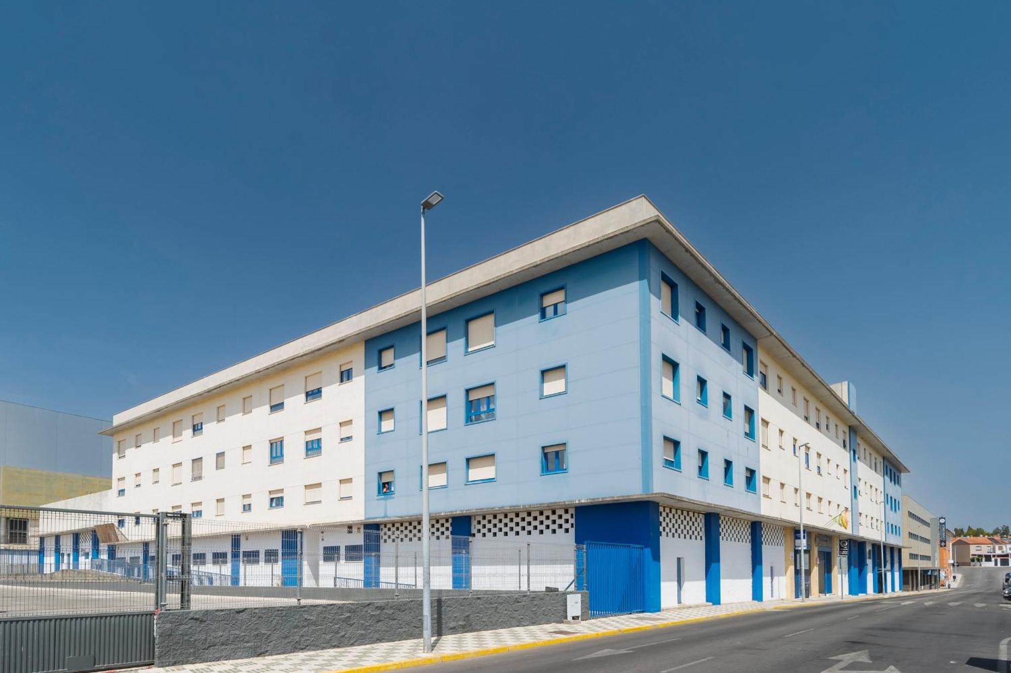 Aticos Lux Sevilla Piscina Parking Bormujos Eksteriør billede